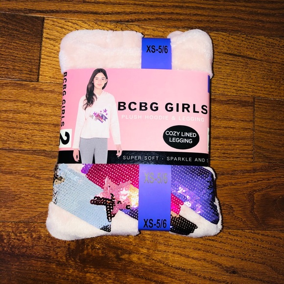 SOLD!! NWT💝BCBG Girls Plush Hoodie & Legging🌷XS-5-6 - Picture 2 of 8